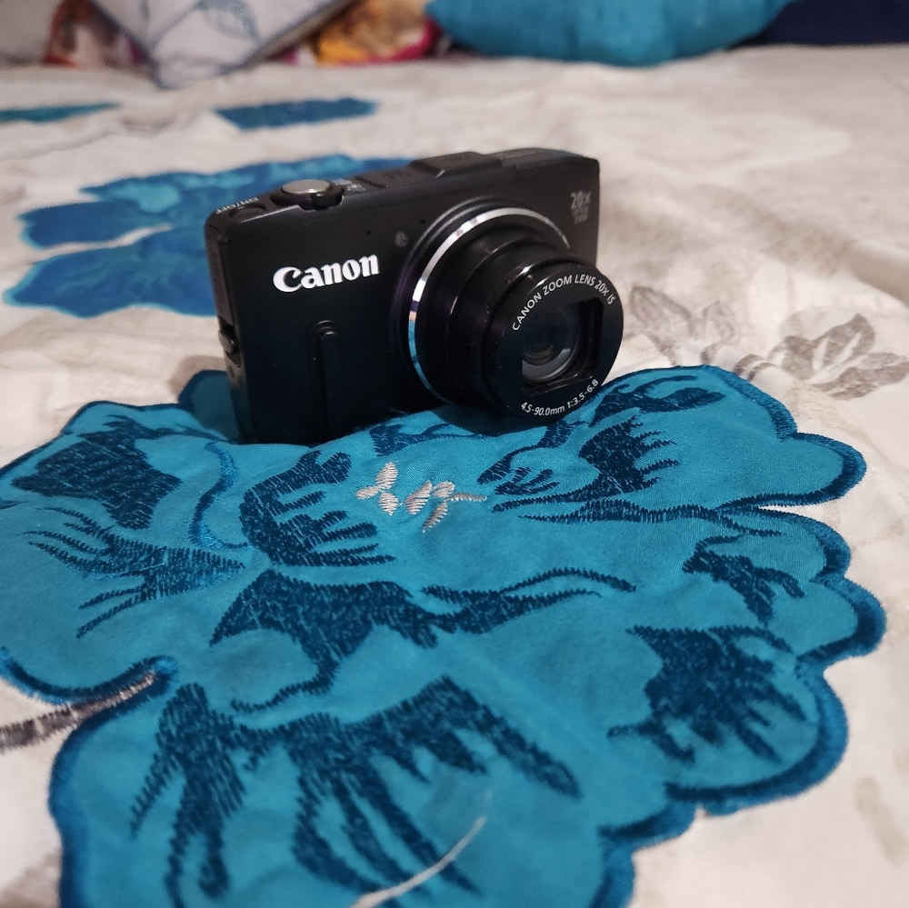 Camera - Picture 3 of 4